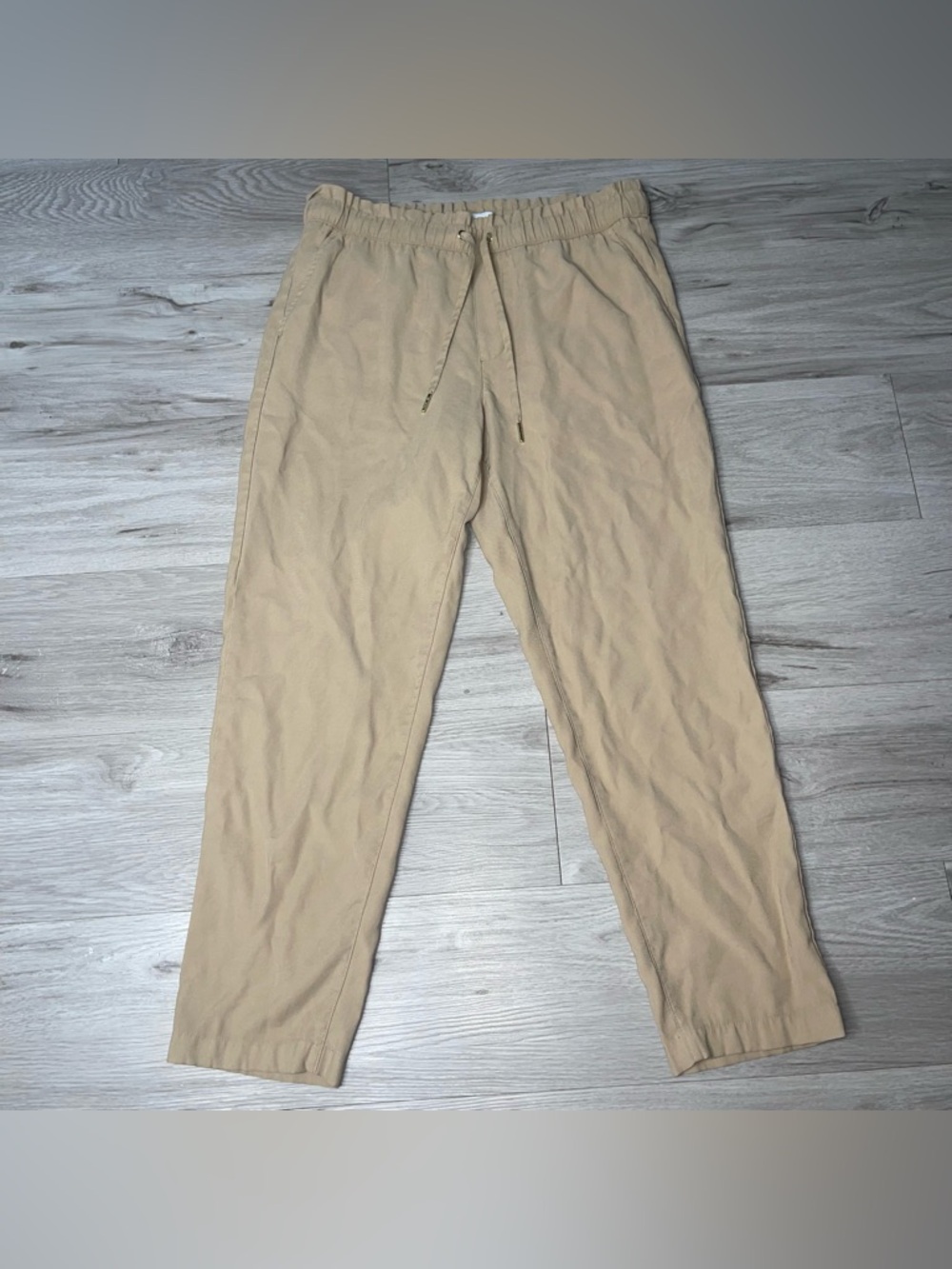 Tommy Hilfiger Pants M Paper Bag Khaki Coastal Casual Quiet Luxury Minimal Chic